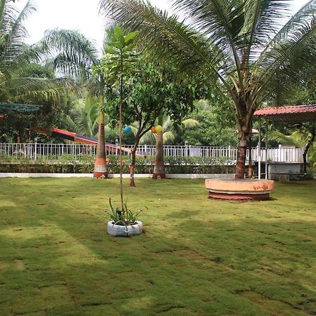 Ambhai Farmhouse Hotel Wada Exterior photo