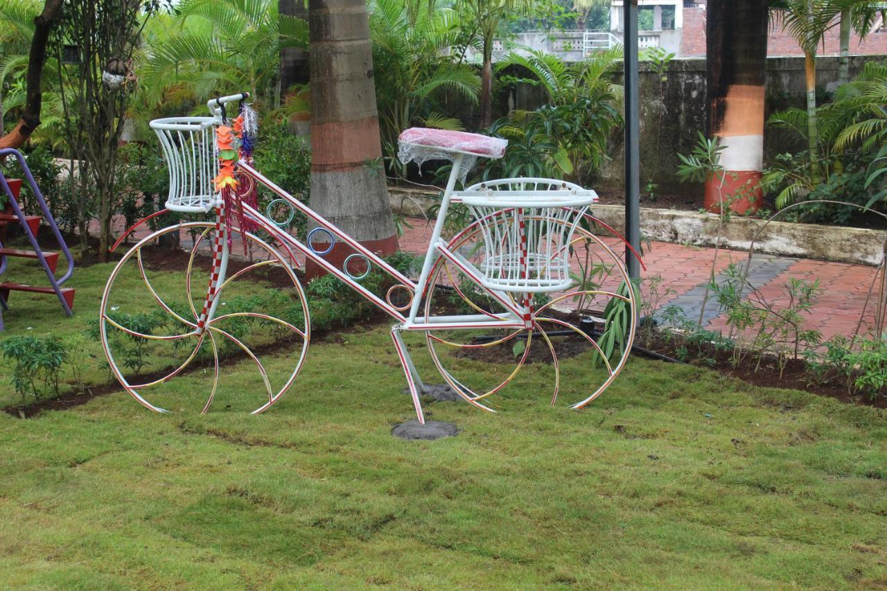 Ambhai Farmhouse Hotel Wada Exterior photo